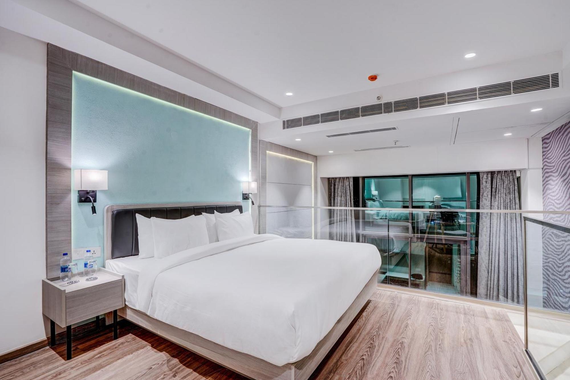 Sunday Hotels And Residences Gurgaon Exterior photo